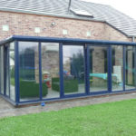 granatowy ogród zimowy